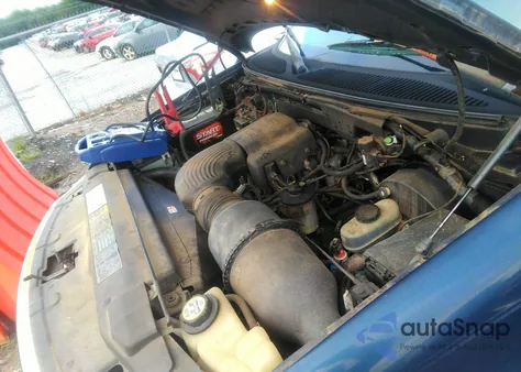 2003 Ford F-150 Lariat/Xl/Xlt from USA, damaged, VIN 1FTRX17WX3NA68428